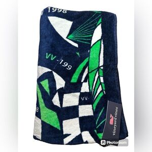 VINEYARD VINES CHAPPY SAILS BEACH TOWEL.NWT.MSRP$68.00